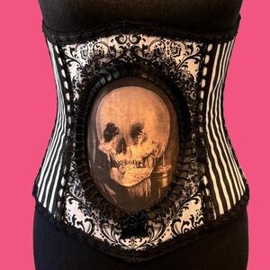 Louise Black All is Vanity Cameo Corset